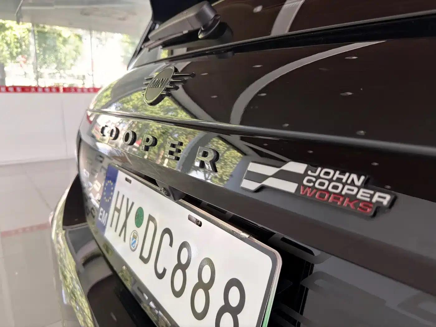 2025 JOHN COOPER WORKS Electric MINI JCW — миниатюра 15
