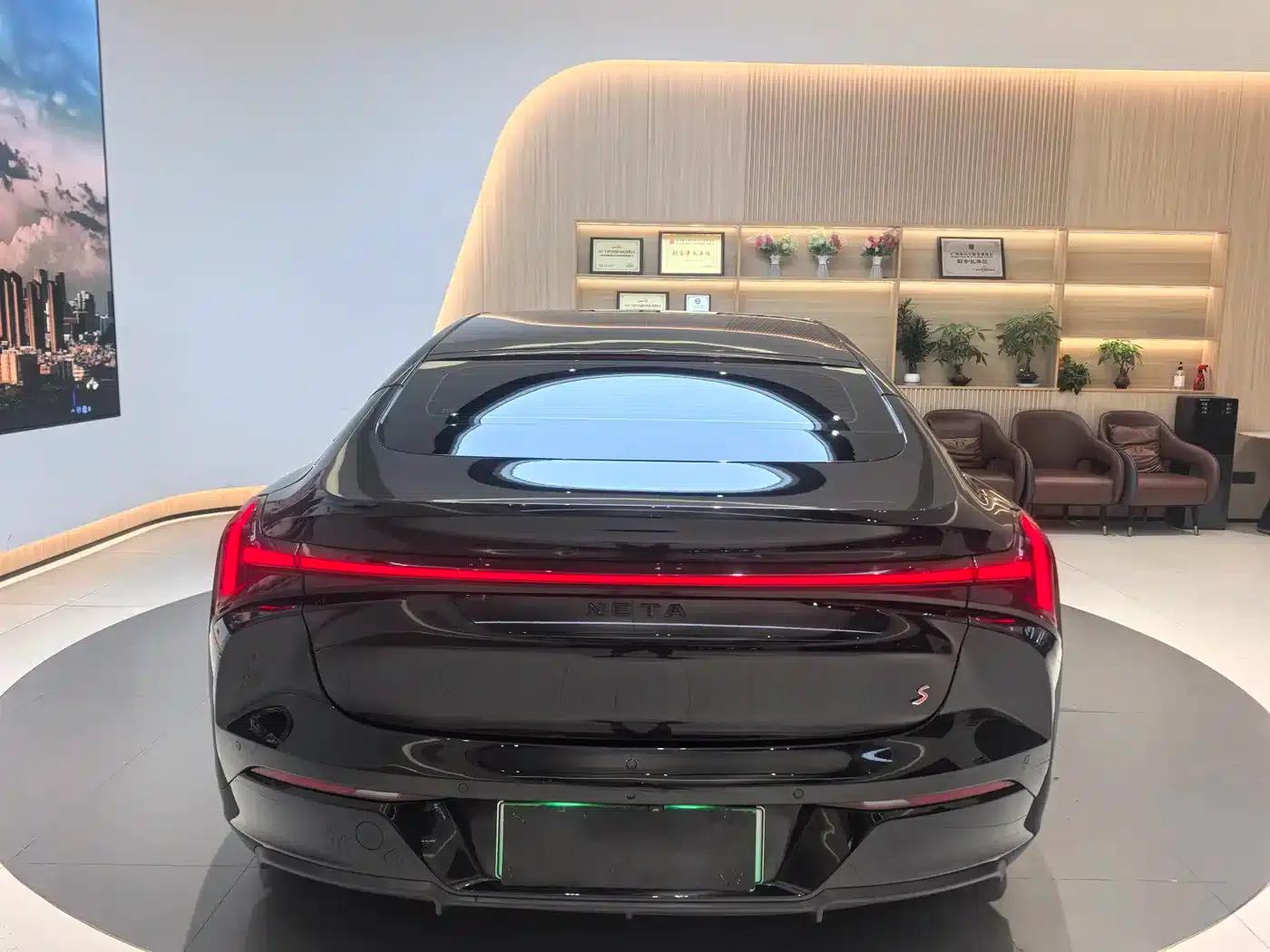 Nezha S 2022 Range Extended Edition, 1160km, Rear-Wheel Drive Mid-Range Version — миниатюра 6