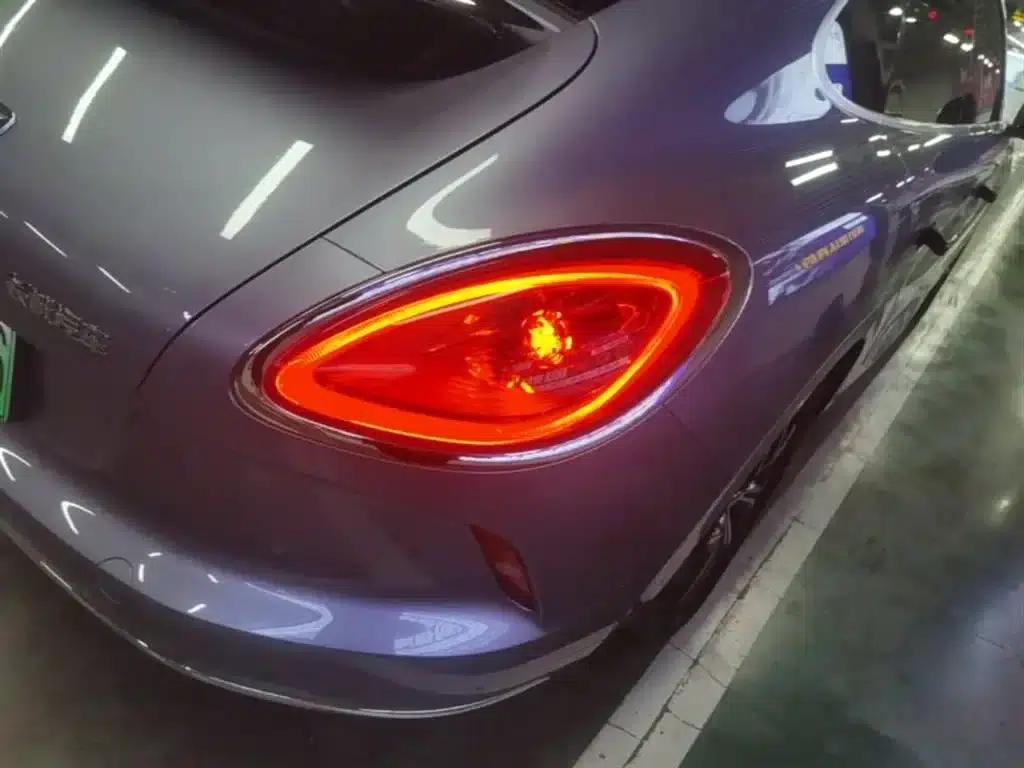 ORA Lightning Cat 2022 555km Premium Edition — миниатюра 8
