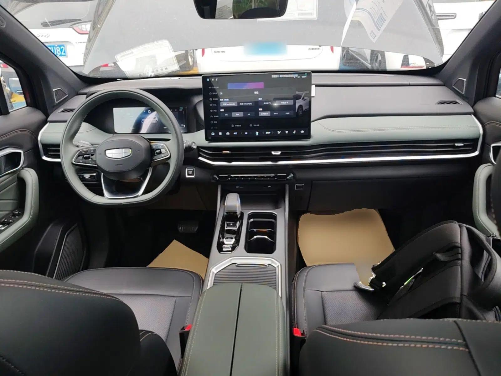 Geely Auto Haoyue L 2024 2.0T DCT Prestige Version — миниатюра 12