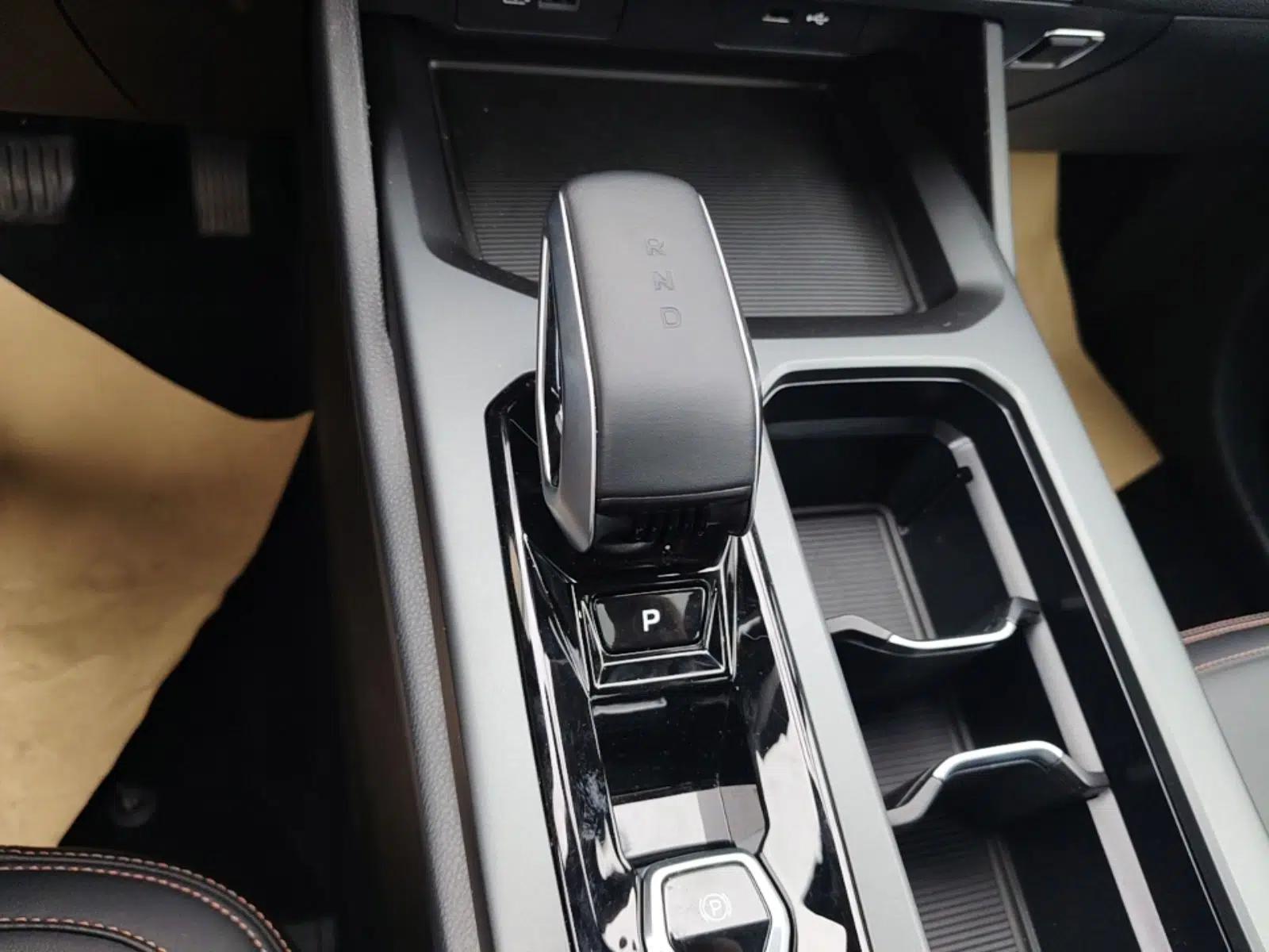 Geely Auto Haoyue L 2024 2.0T DCT Prestige Version — миниатюра 16