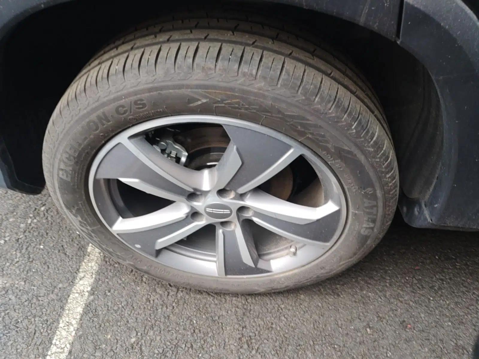 Geely Auto Haoyue L 2024 2.0T DCT Prestige Version — миниатюра 10