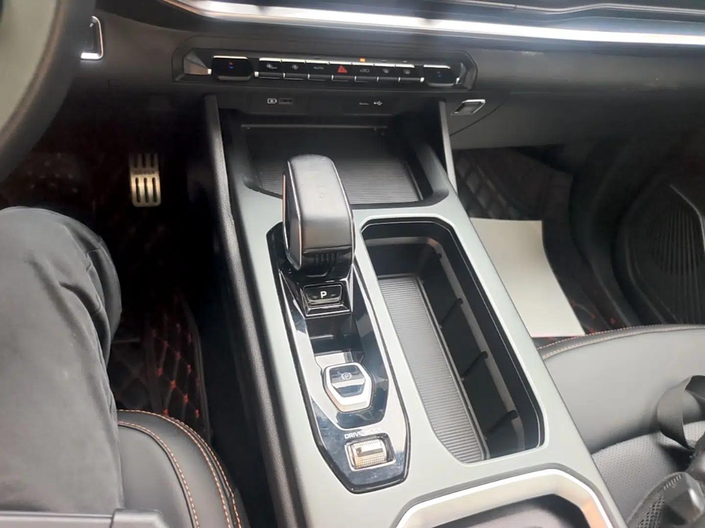 Geely Auto Haoyue L 2023 2.0T DCT Prestige Edition — миниатюра 17