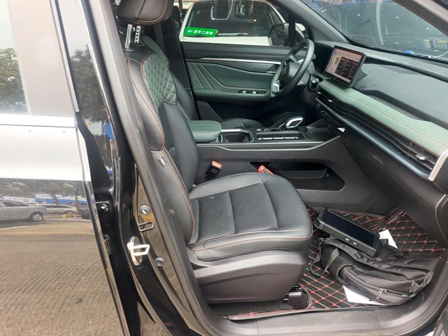 Geely Auto Haoyue L 2023 2.0T DCT Prestige Edition — миниатюра 23