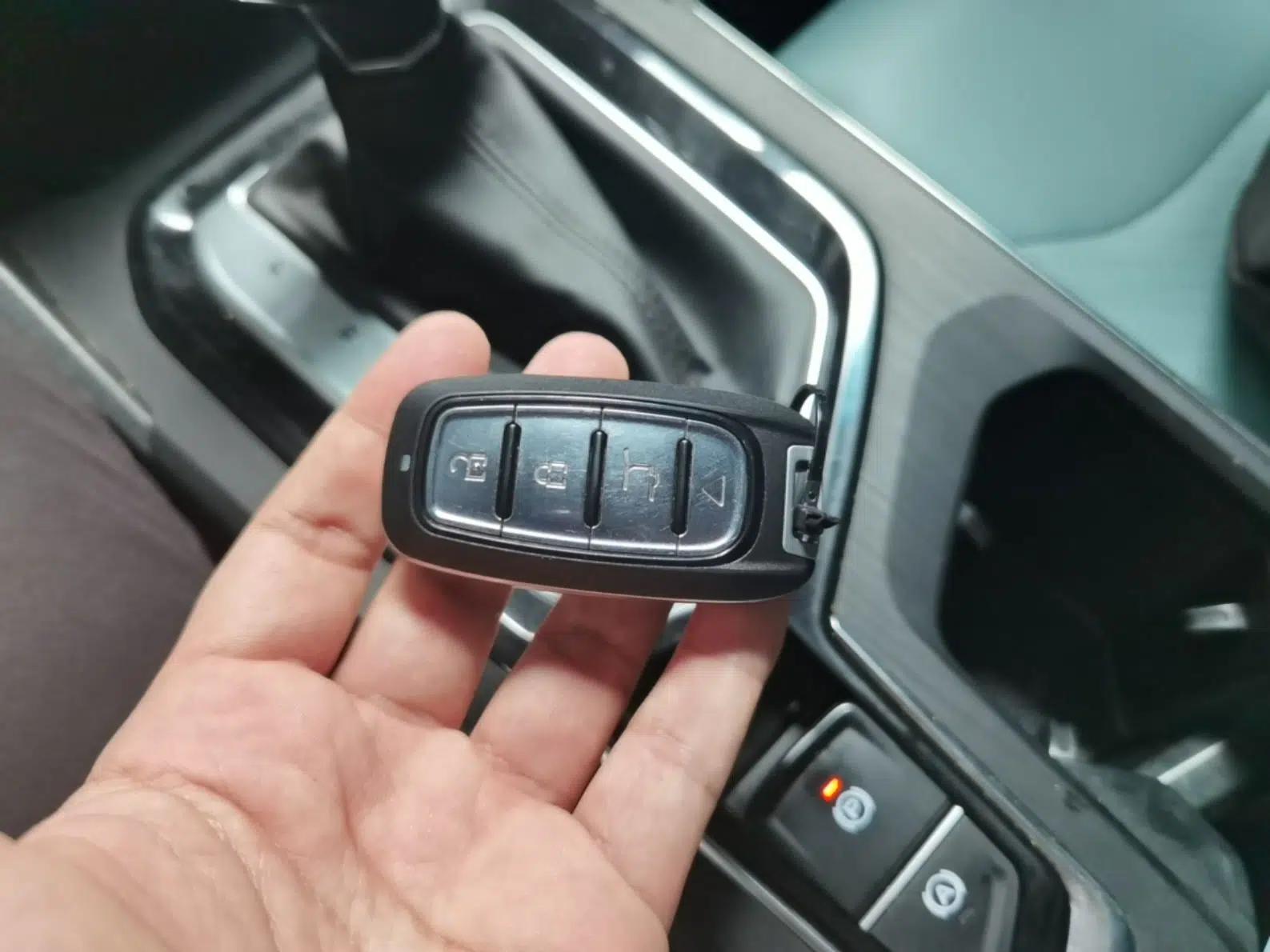 Geely Auto Emgrand S 2022 1.4T CVT Crossover Player Edition — миниатюра 12