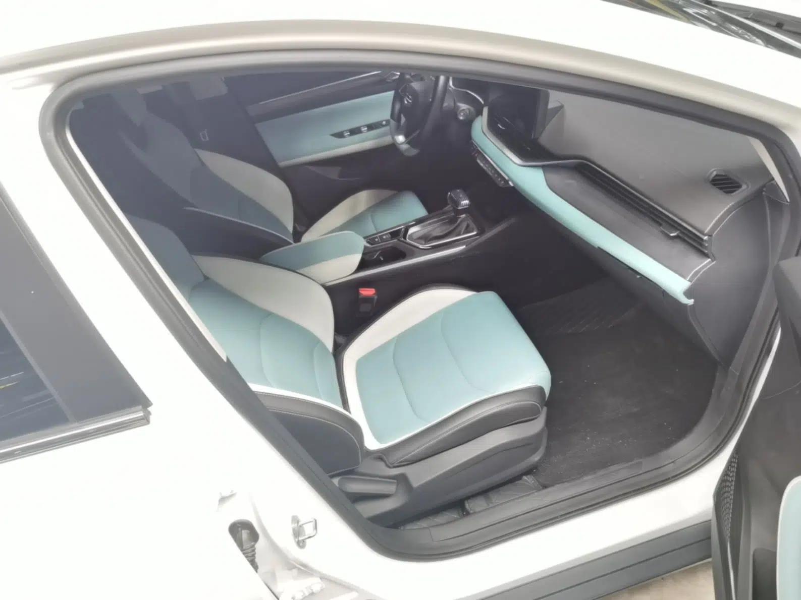 Geely Auto Emgrand S 2022 1.4T CVT Crossover Player Edition — миниатюра 23