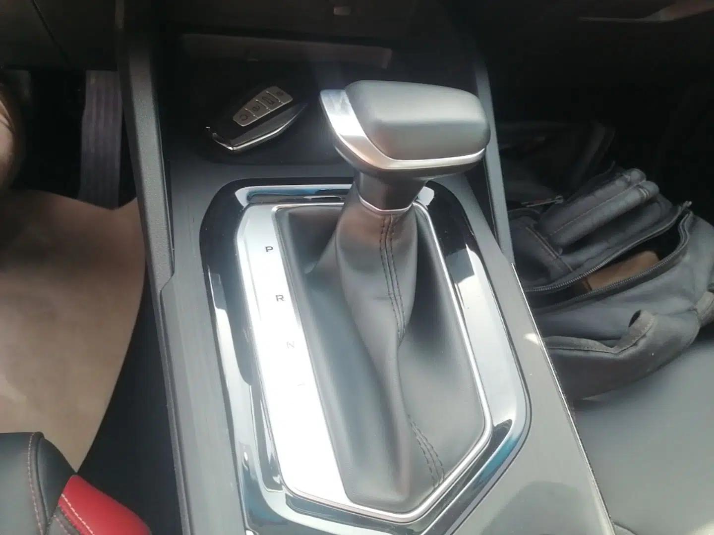 Geely Auto Emgrand S 2021 1.4T CVT Prestige Edition — миниатюра 17