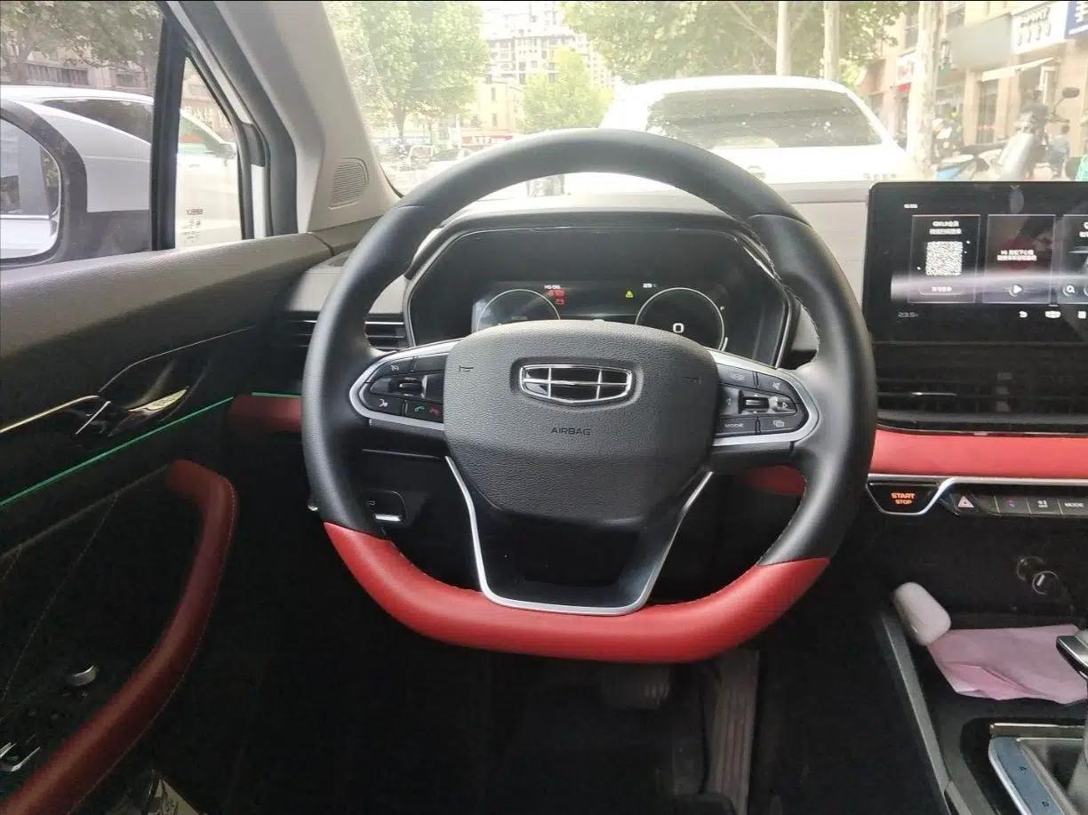 Geely Auto Emgrand S 2021 1.4T CVT Luxury Version — миниатюра 16