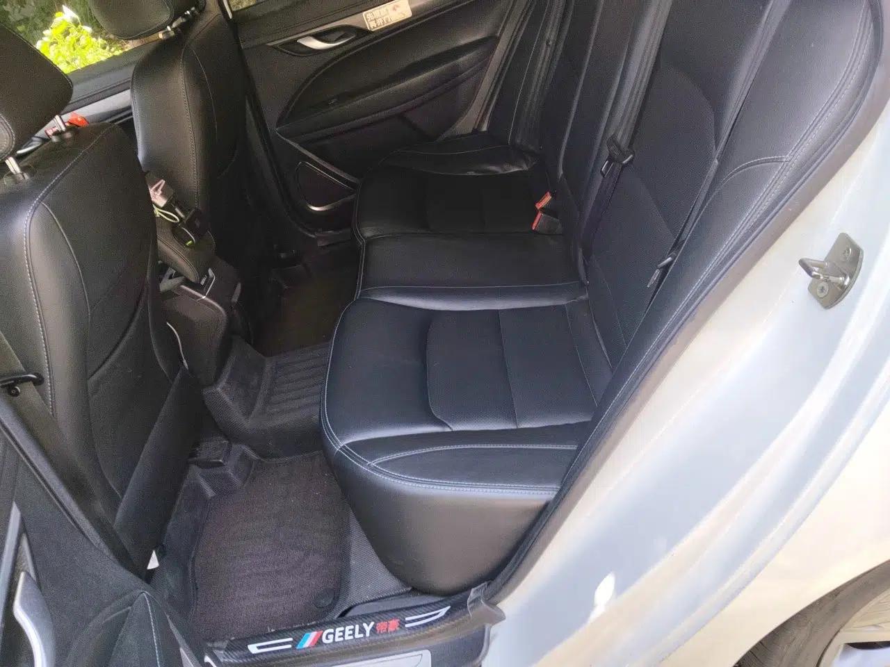 Geely Auto Emgrand New Energy 2018 EV450 Elite Model — миниатюра 18