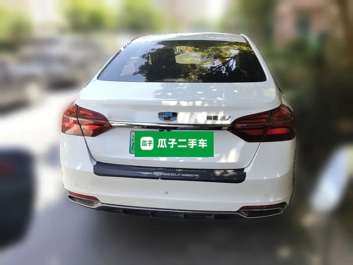 Geely Auto Emgrand New Energy 2018 EV450 Elite Model — миниатюра 5