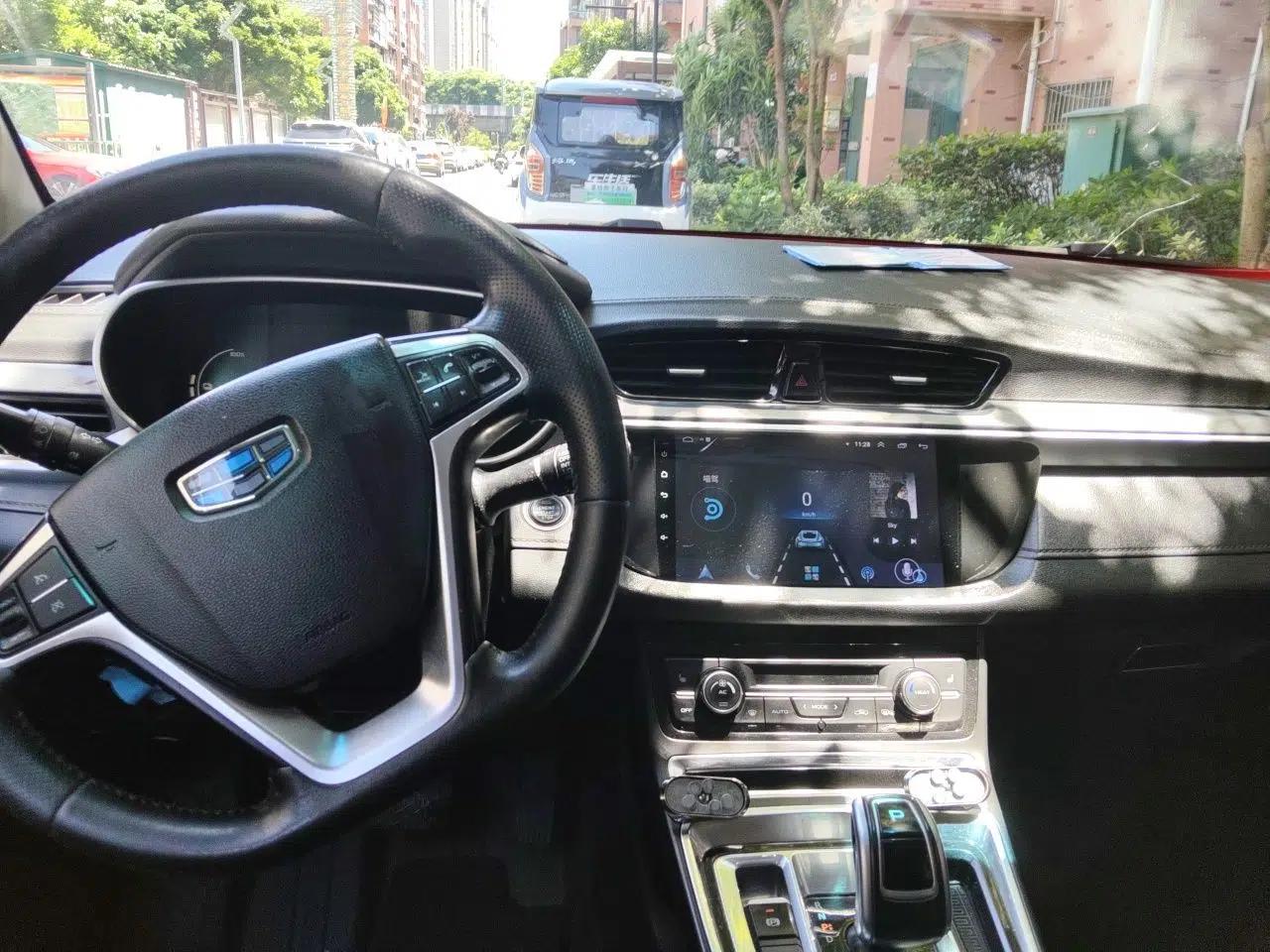 Geely Auto Emgrand New Energy 2018 EV450 Elite Model — миниатюра 10
