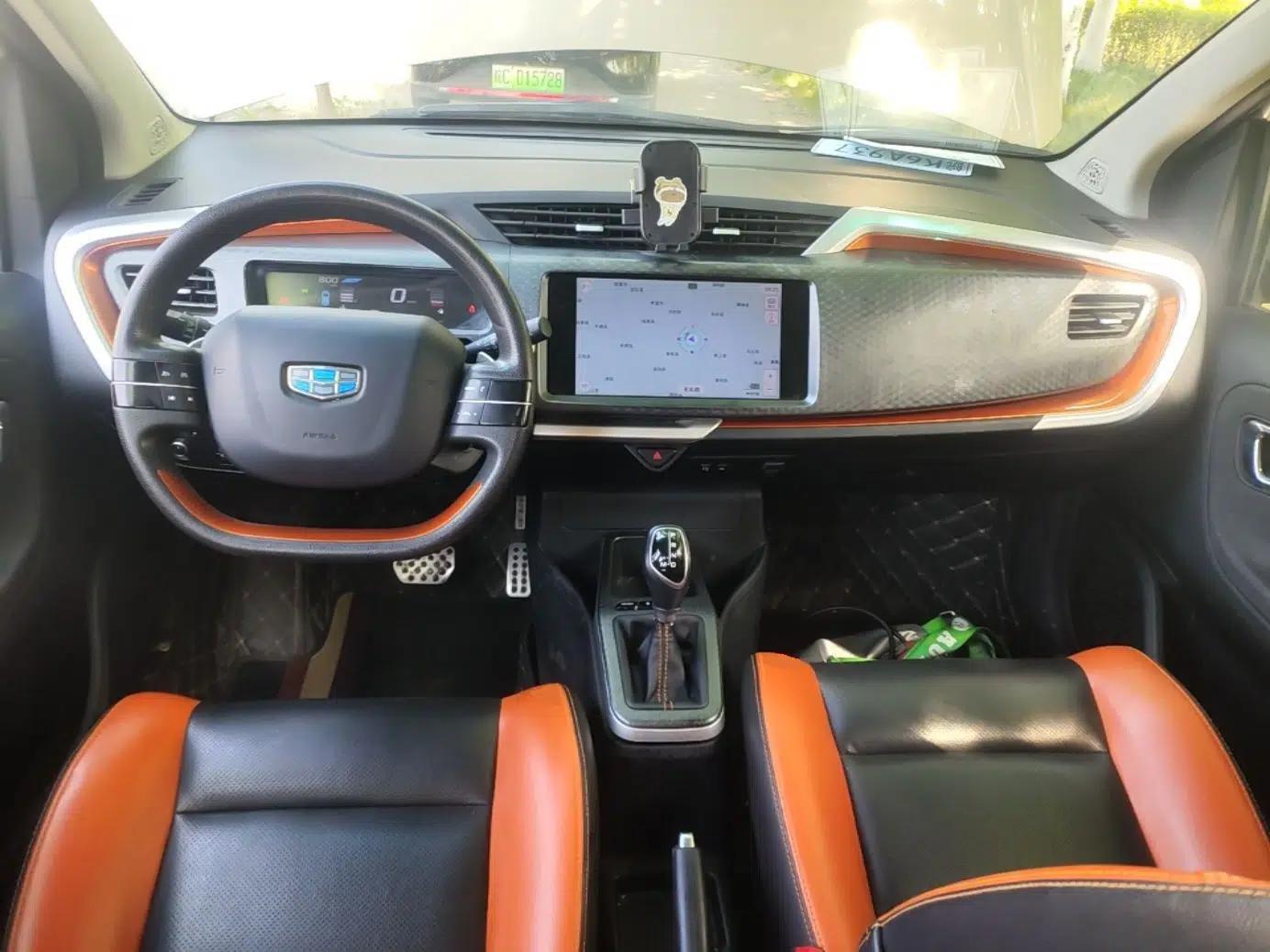 Geely Auto Vision X1 2017 1.3L Automatic Fun Edition — миниатюра 13
