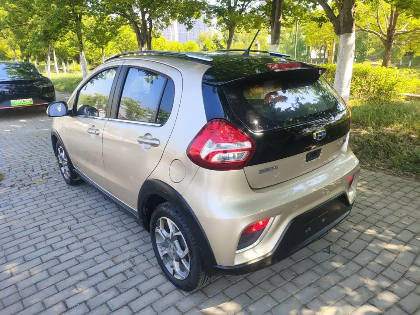 Geely Auto Vision X1 2017 1.3L Automatic Fun Edition — миниатюра 4