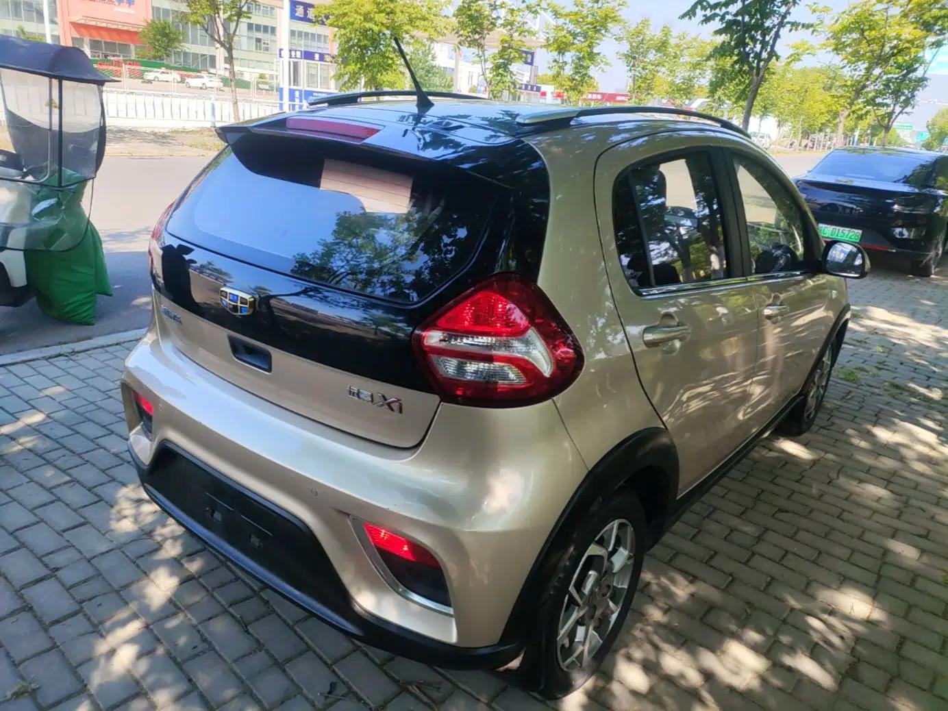 Geely Auto Vision X1 2017 1.3L Automatic Fun Edition — миниатюра 6