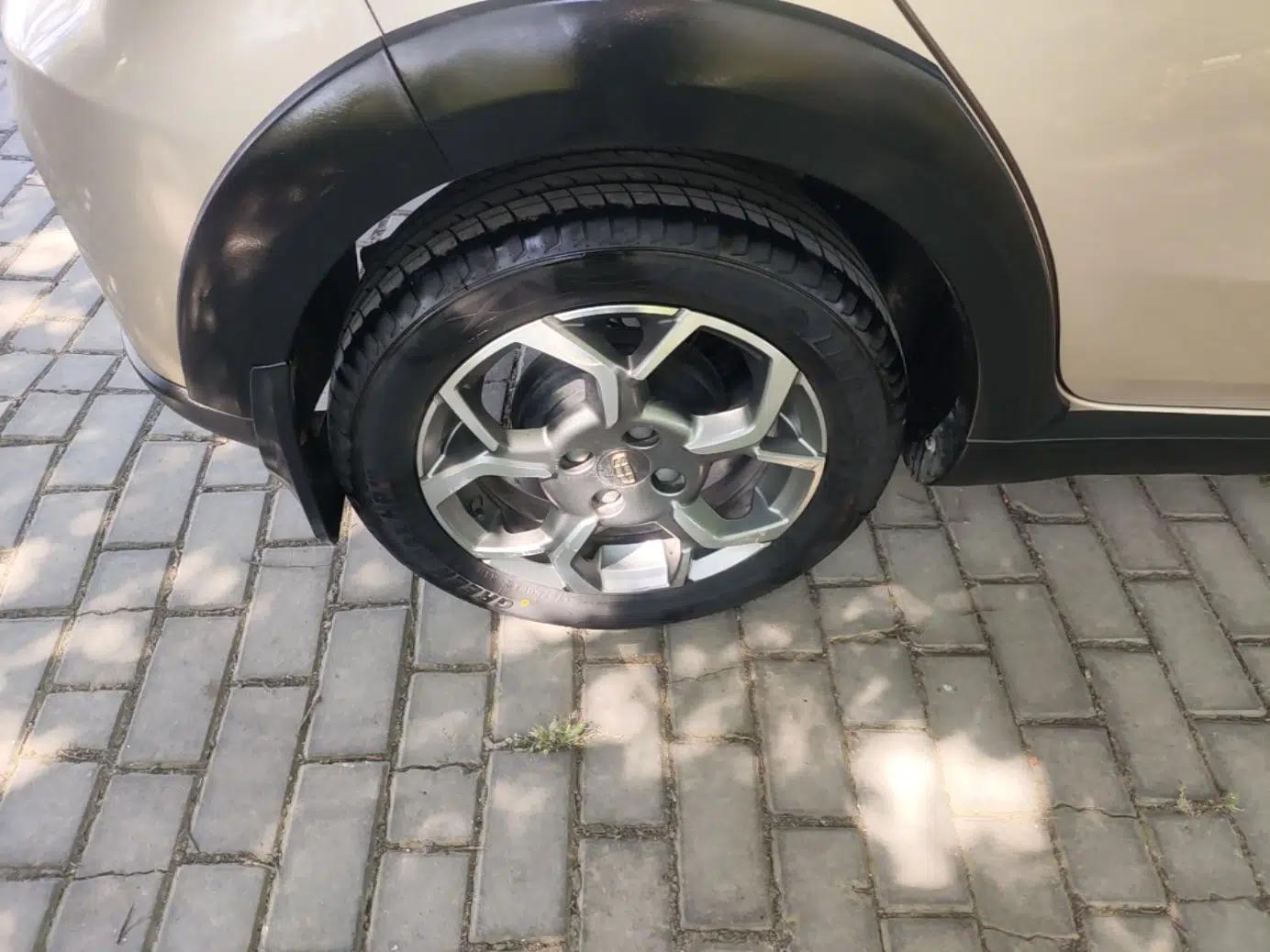 Geely Auto Vision X1 2017 1.3L Automatic Fun Edition — миниатюра 10