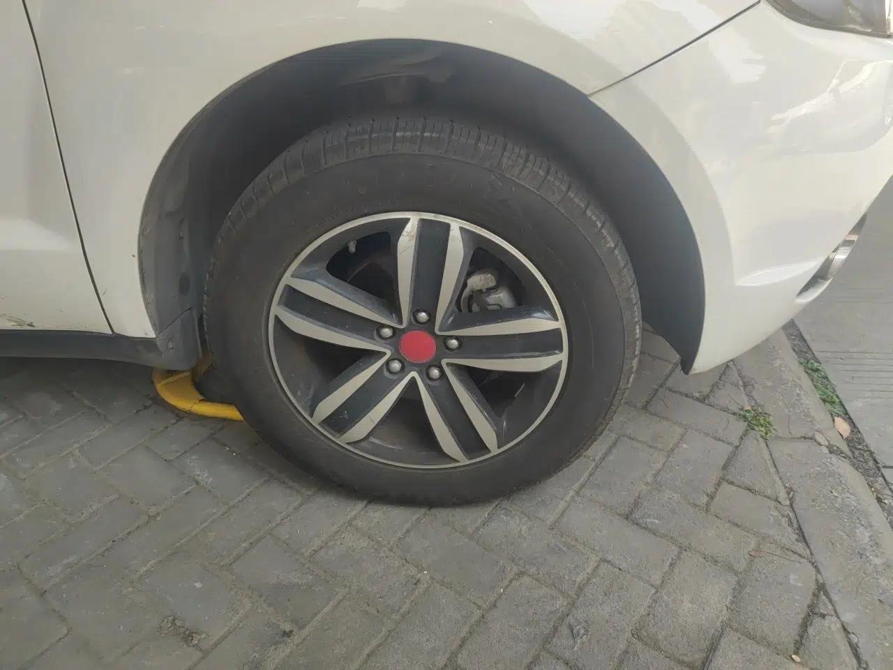 Geely Auto GX7 2014 1.8L Manual Entry-Level Model — миниатюра 8