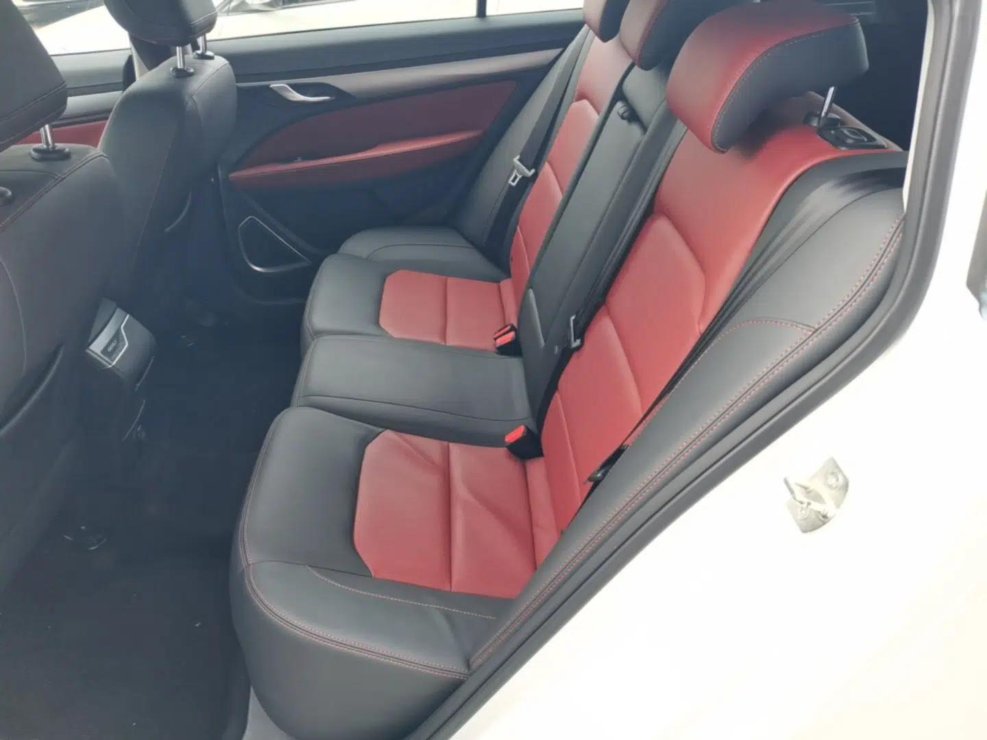 Geely Auto Vision S1 2019 Upgraded Model 1.5L CVT Luxury Version — миниатюра 20