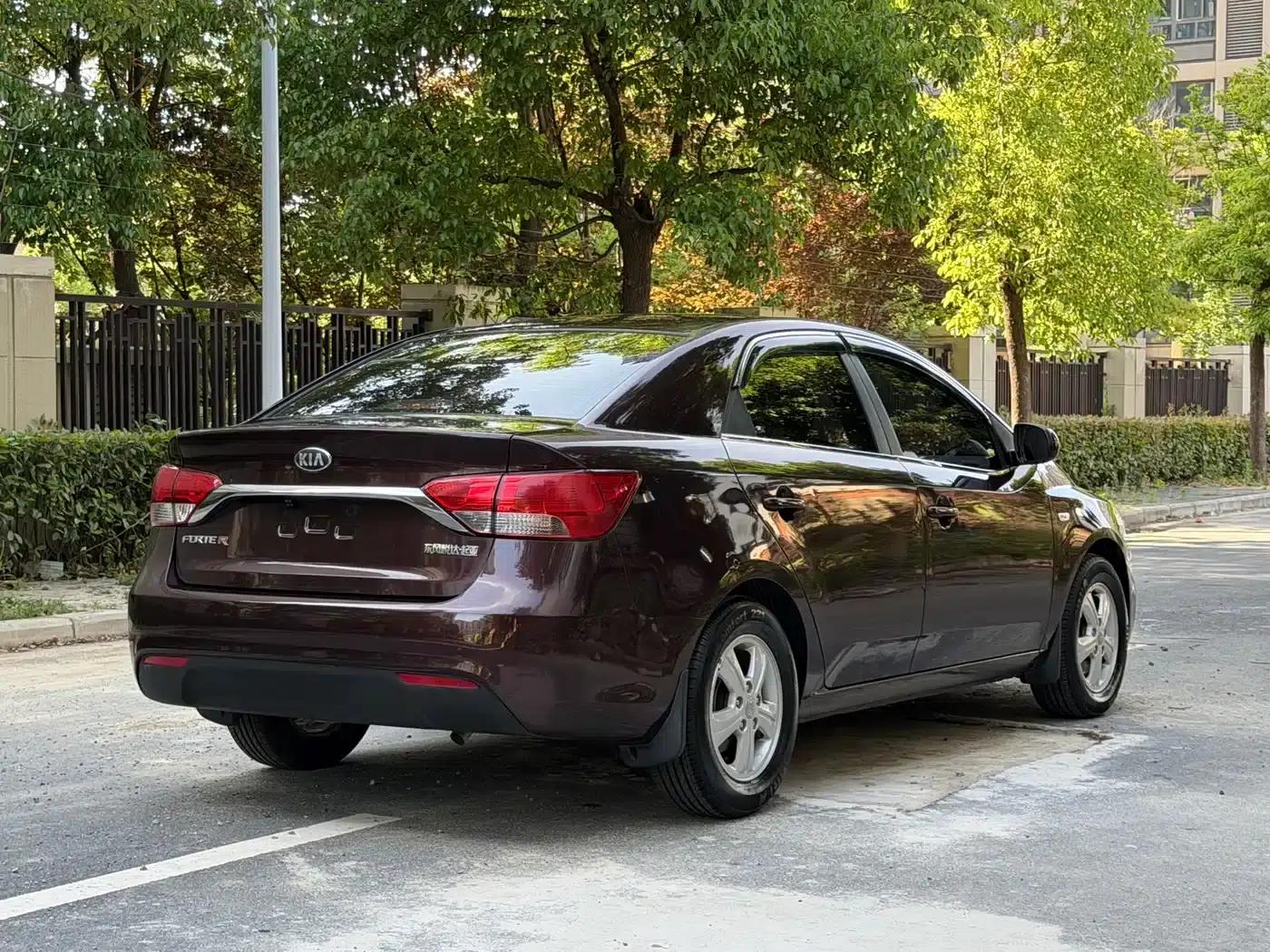 2014 Forte 1.6L AT GL — миниатюра 4