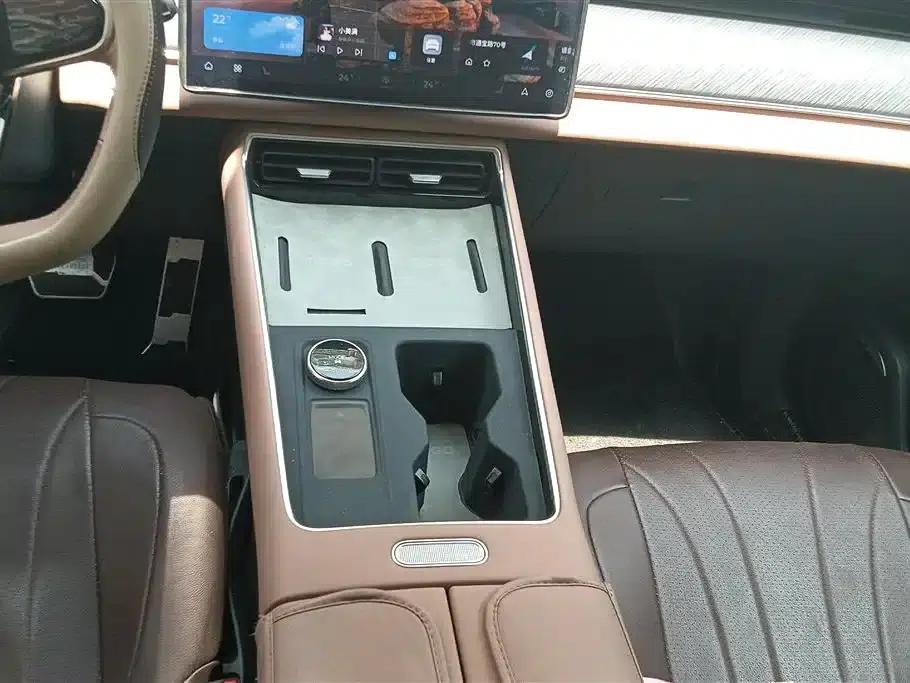Chery Tiggo 8L 2024 2.0T 2WD Luxury 7-Seater — миниатюра 16