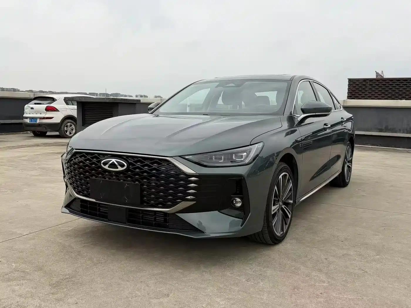 Chery Arrizo 8 PRO 2025 1.6T DCT Luxury Edition — миниатюра 1