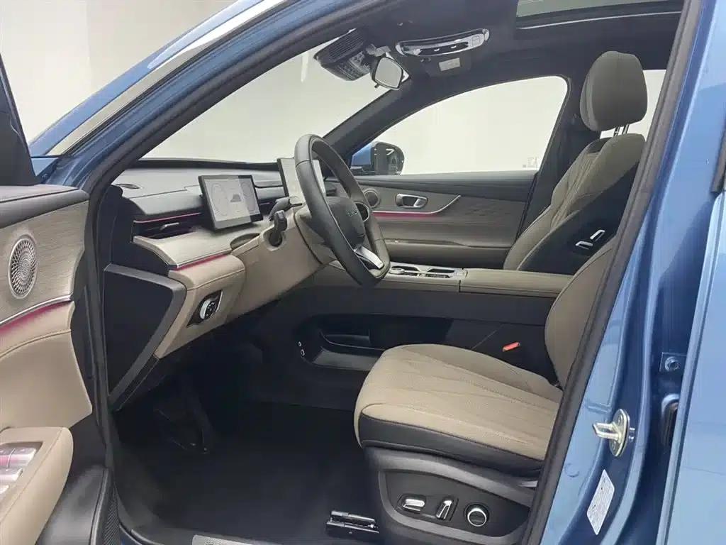 Chery Tiggo 8 PLUS C-DM 2025 1.5T 116km/h Premium 5-seater — миниатюра 16