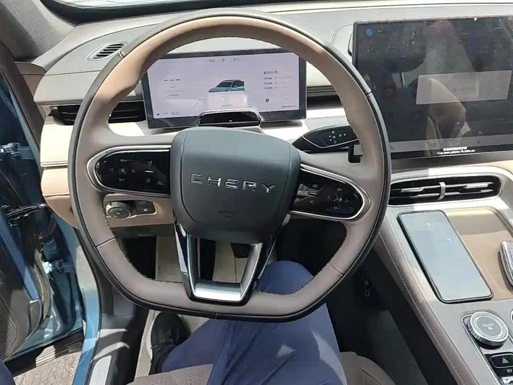 Chery Tiggo 8 PLUS C-DM 2025 1.5T 116km/h Premium 5-seater — миниатюра 11