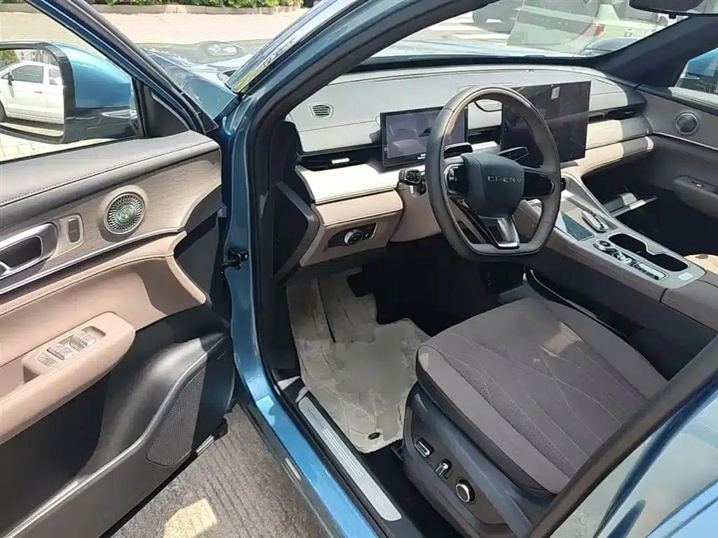 Chery Tiggo 8 PLUS C-DM 2025 1.5T 116km/h Premium 5-seater — миниатюра 16
