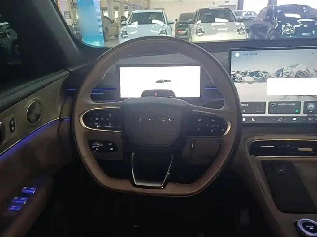 Chery Tiggo 8 PLUS C-DM 2025 1.5T 116km/h Premium 5-seater — миниатюра 11