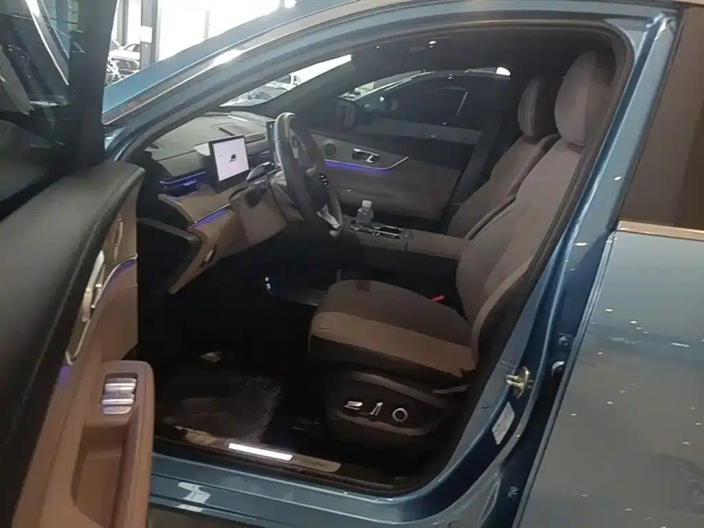 Chery Tiggo 8 PLUS C-DM 2025 1.5T 116km/h Premium 5-seater — миниатюра 15