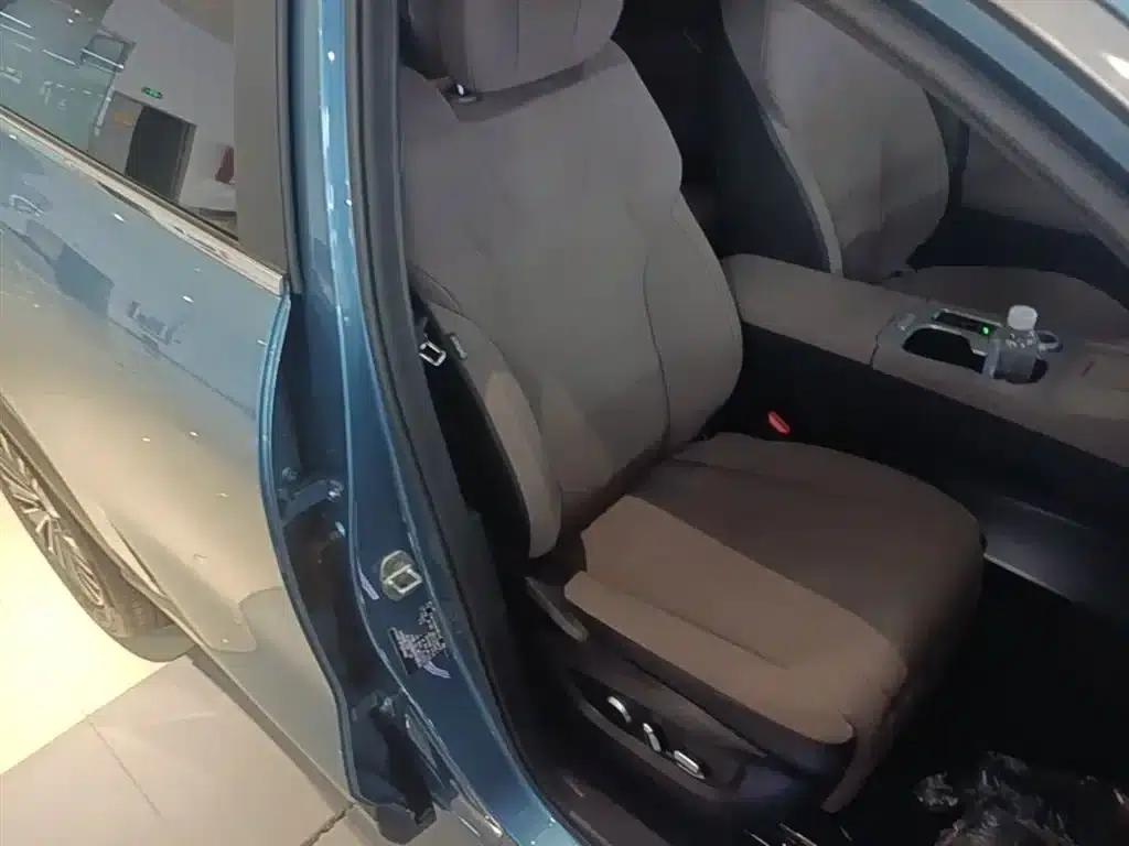 Chery Tiggo 8 PLUS C-DM 2025 1.5T 116km/h Premium 5-seater — миниатюра 25