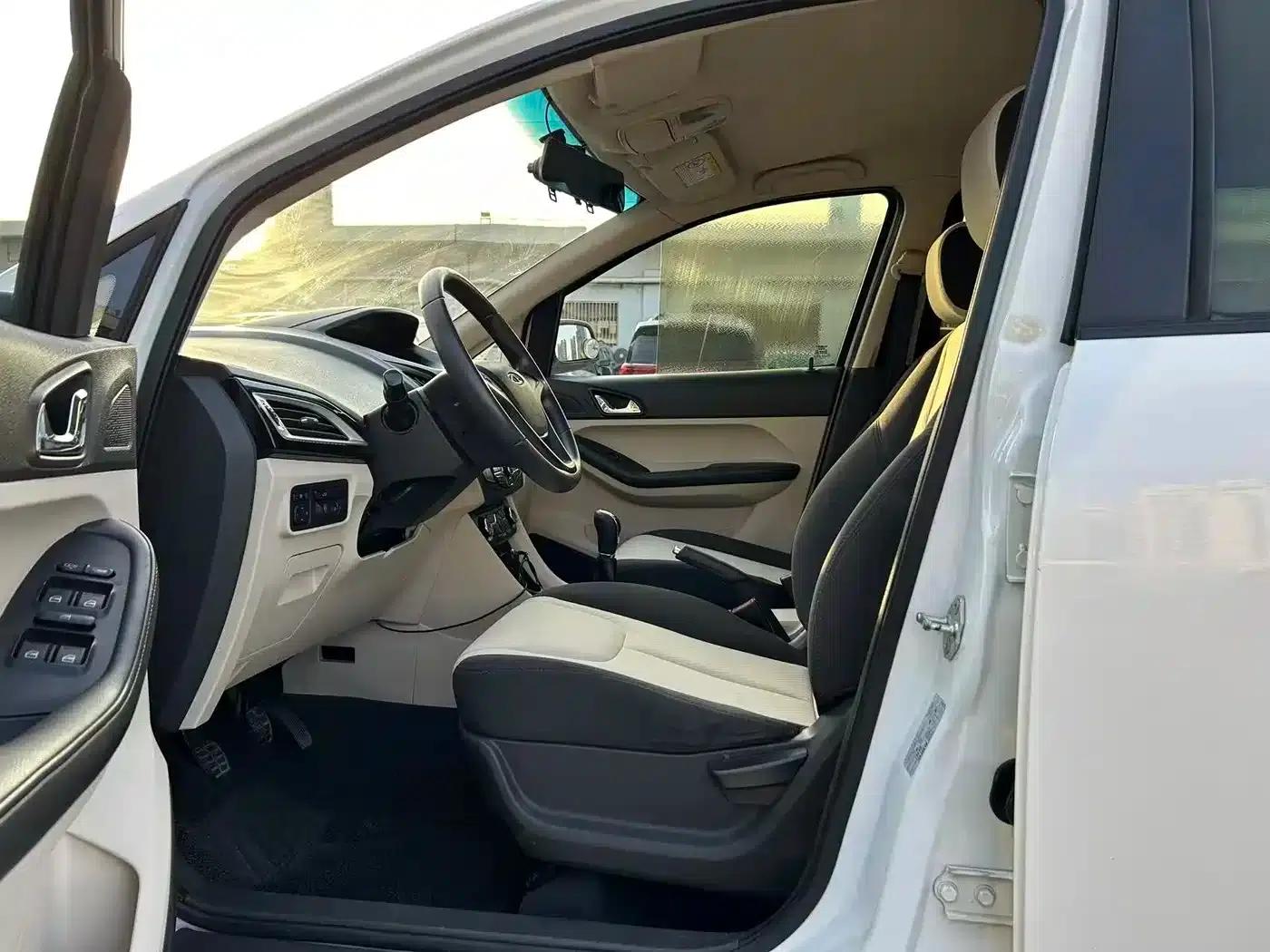 Chery Arrizo M7 2015 1.8L Manual Comfort Edition 232 Seats — миниатюра 13