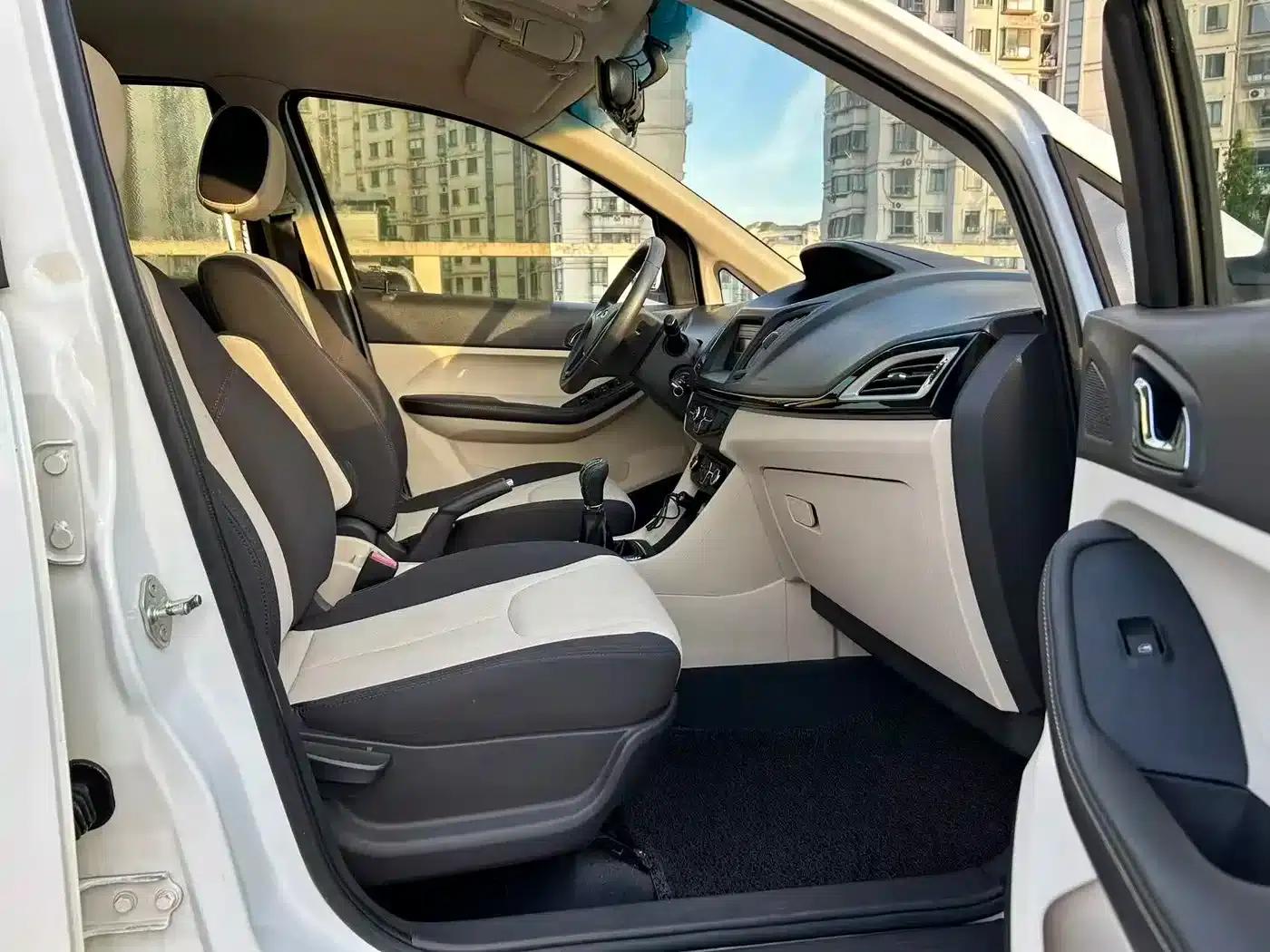 Chery Arrizo M7 2015 1.8L Manual Comfort Edition 232 Seats — миниатюра 15