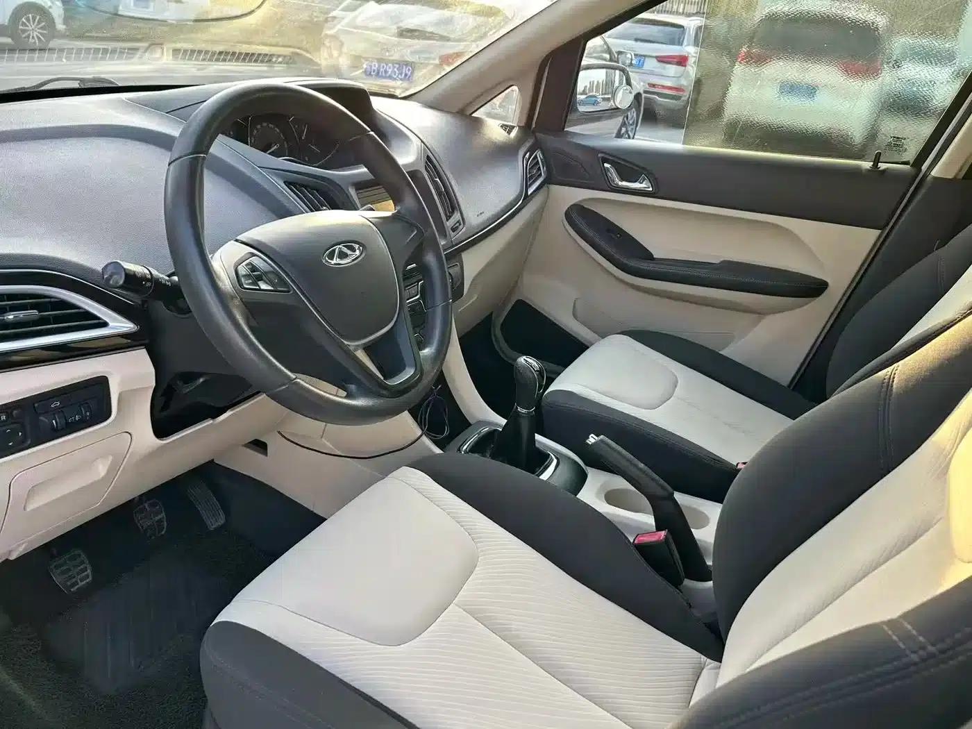 Chery Arrizo M7 2015 1.8L Manual Comfort Edition 232 Seats — миниатюра 4