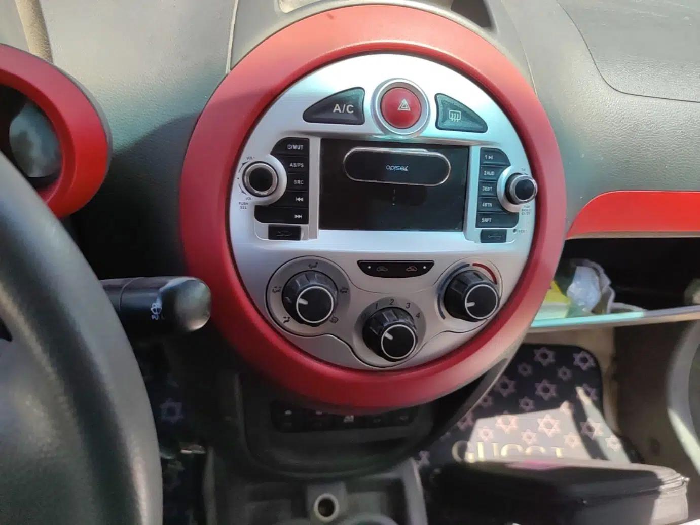 JAC Group Yueyue 2012 1.0L Luxury Model — миниатюра 14