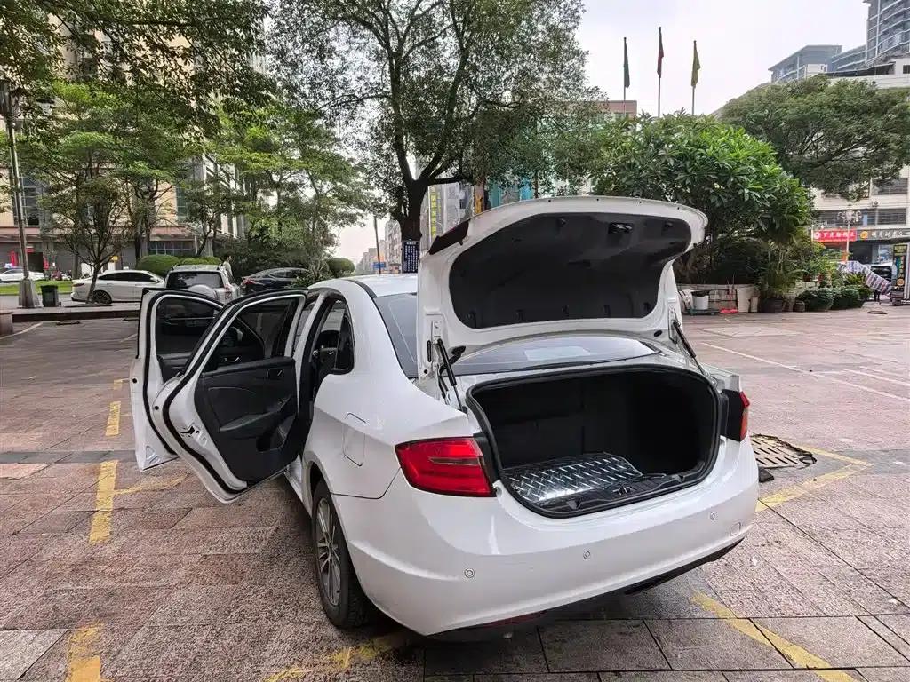 Chery Arrizo 7e 2016 1.6L e-Premium Edition — миниатюра 10