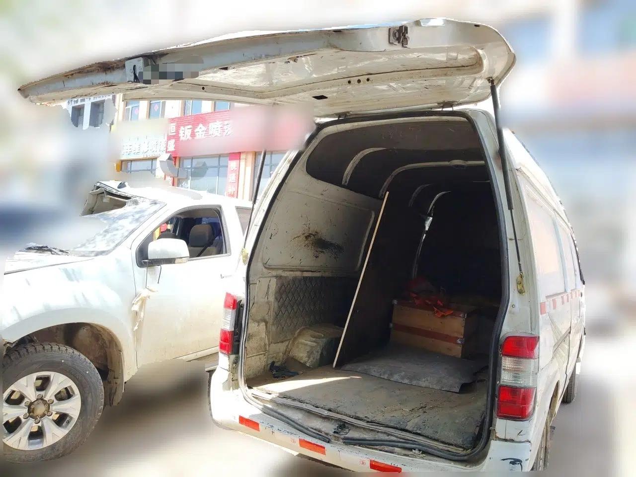 Jinbei Hiace  — миниатюра 20