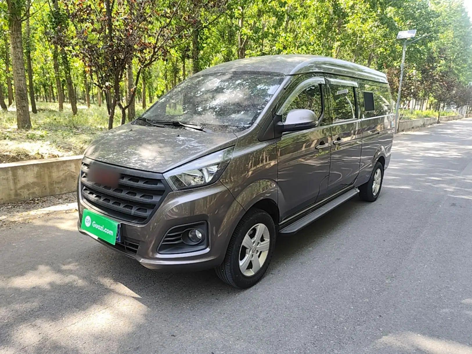 Jinbei Gold Hiace 2023 1.5L Passenger Van Travel Lion 5/6/7-Seater with Central Air Conditioning — миниатюра 1