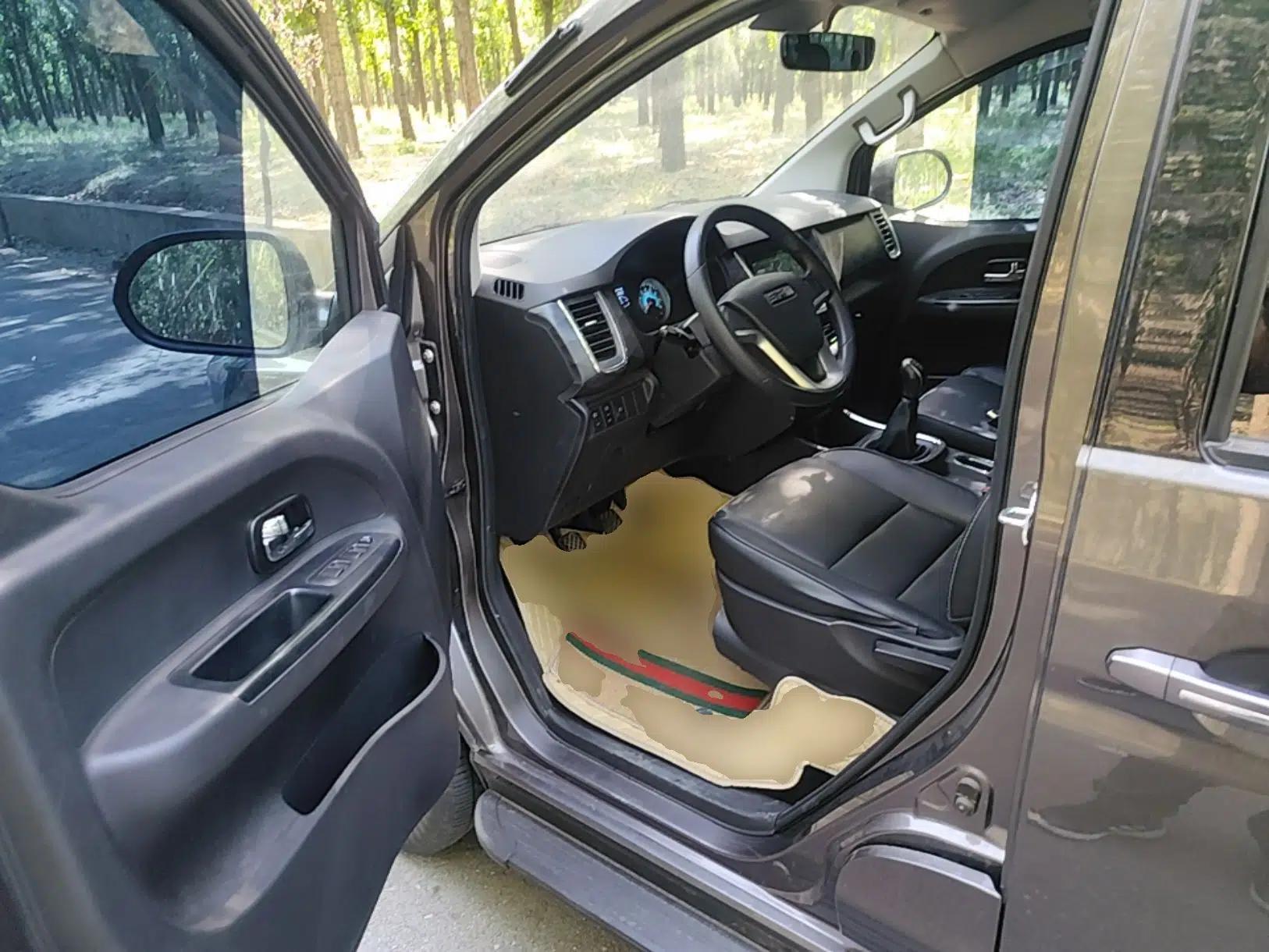 Jinbei Gold Hiace 2023 1.5L Passenger Van Travel Lion 5/6/7-Seater with Central Air Conditioning — миниатюра 19