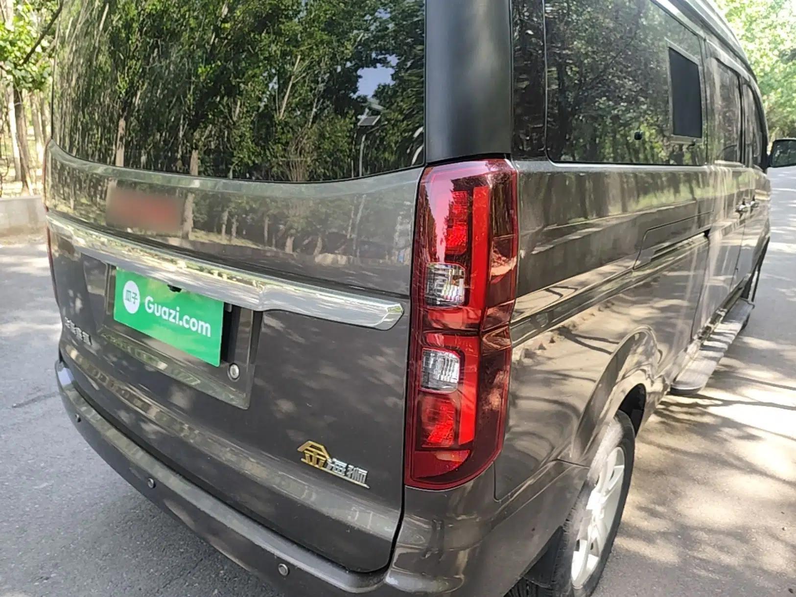 Jinbei Gold Hiace 2023 1.5L Passenger Van Travel Lion 5/6/7-Seater with Central Air Conditioning — миниатюра 7