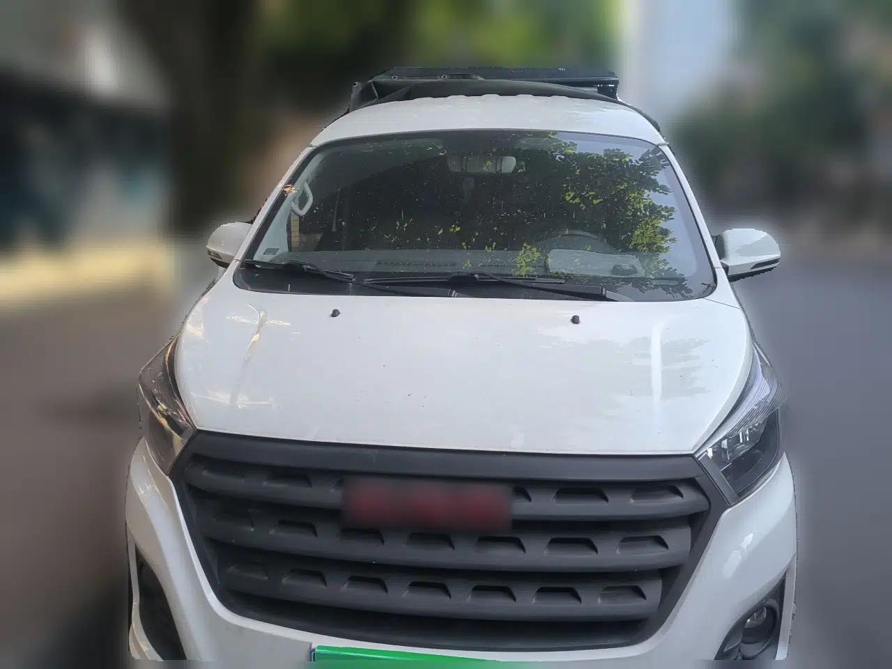 Jinbei Gold Hiace 2024 2.0L Travel Lion Passenger Vehicle 5/6/7-Seater CNG Central Air Conditioning — миниатюра 2