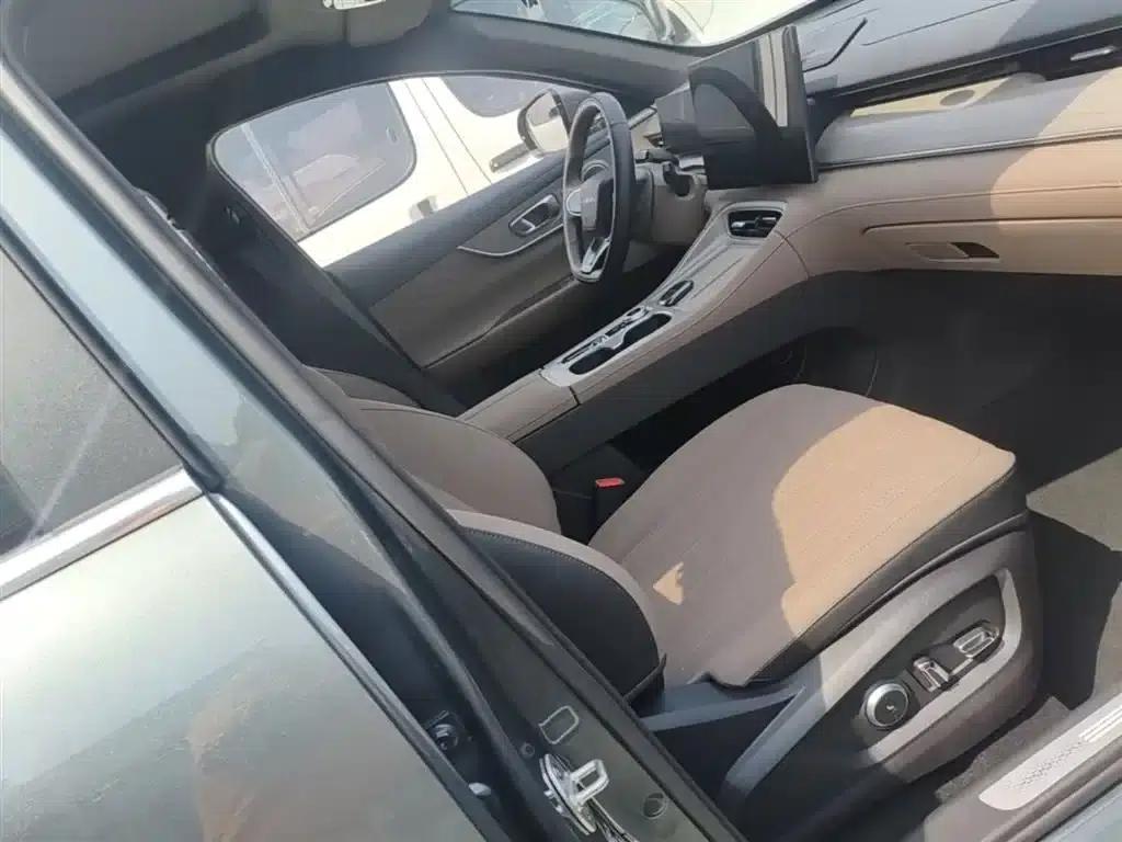 Fengyun T8 2025 1.5T 130km Premium Edition 5-seater — миниатюра 25