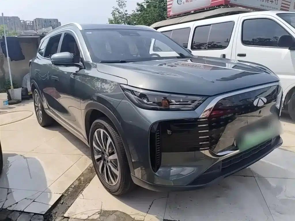Fengyun T8 2025 1.5T 130km Premium Edition 5-seater — миниатюра 4