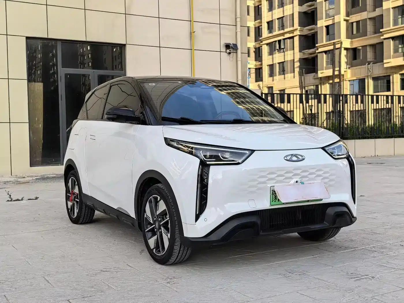 Chery Unlimited Pro 2022 301km/h Mythical Beast Edition Lithium Iron Phosphate — миниатюра 3