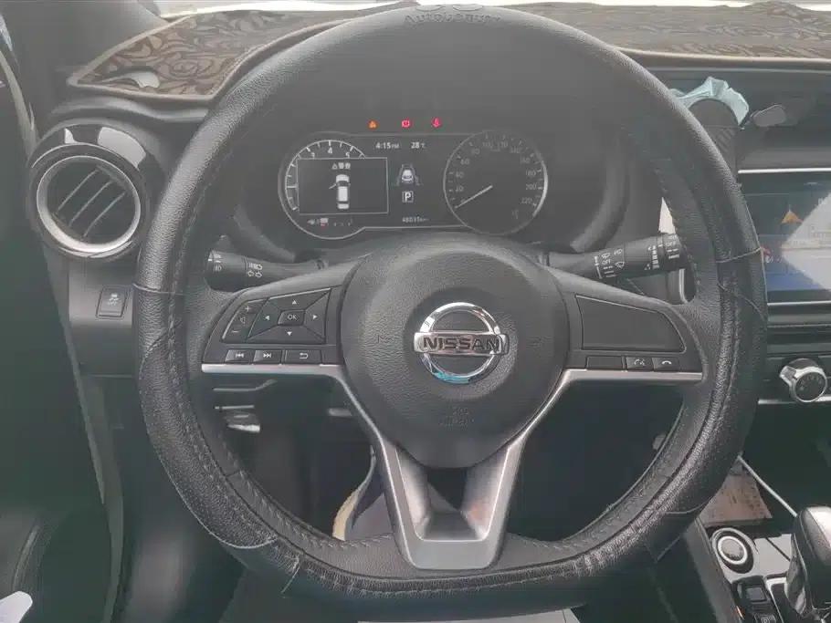 Nissan Kicks 2019 1.5L CVT Smart Connect Premium Edition — миниатюра 15