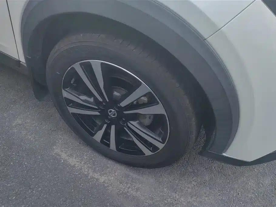 Nissan Kicks 2019 1.5L CVT Smart Connect Premium Edition — миниатюра 6