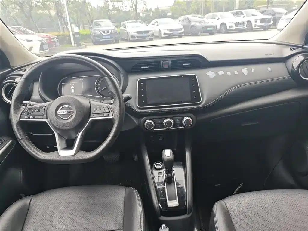 Nissan Kicks 2020 1.5L XV CVT Smart Luxury Edition — миниатюра 6
