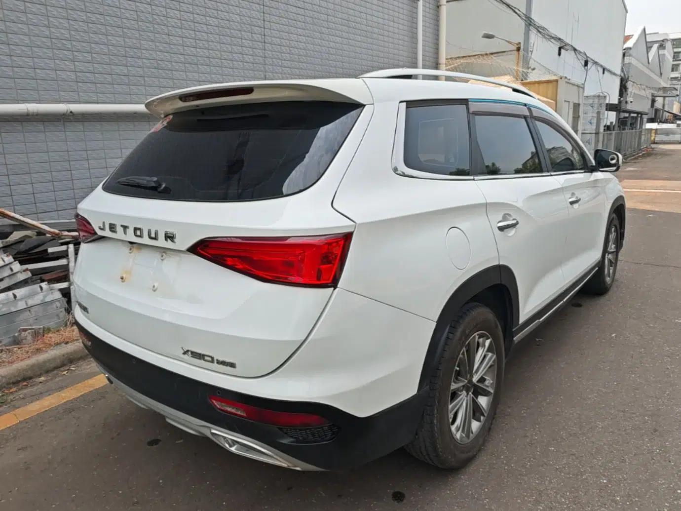 JETOUR X90 2019 1.5T Automatic Enjoyment Model 6 Seats Emission Standard China V — миниатюра 6