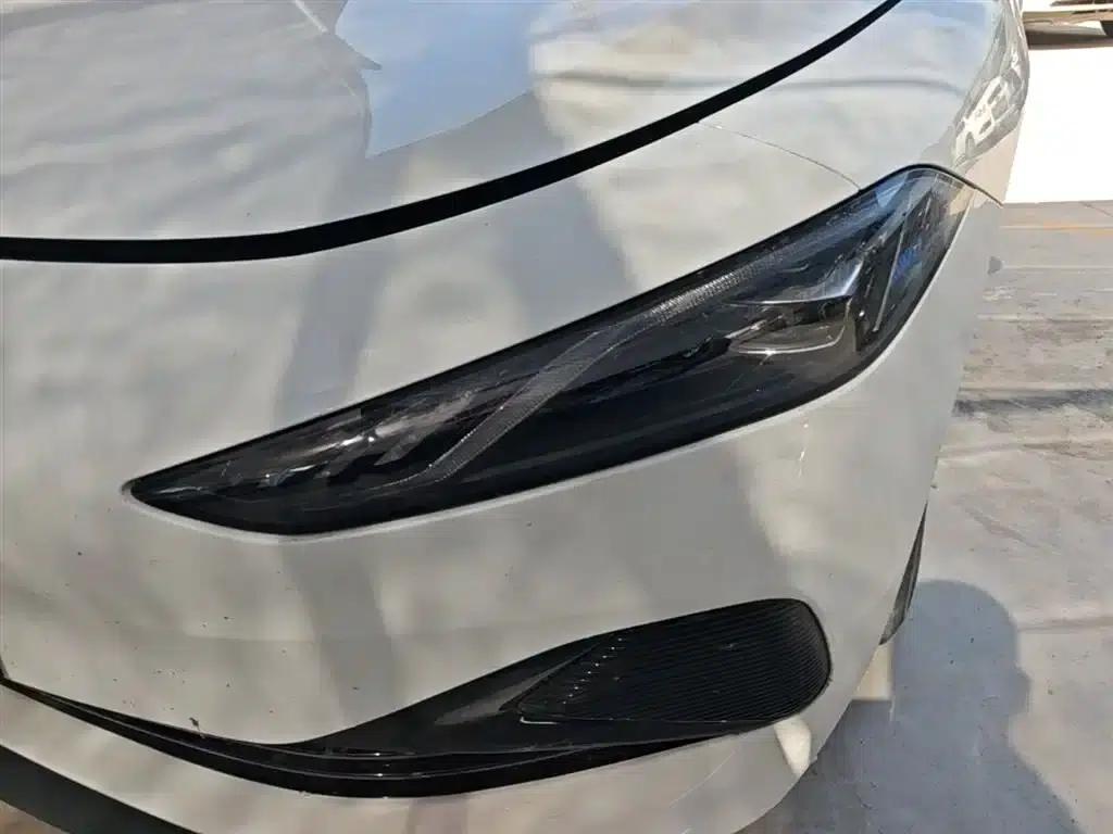 Roewe D7 2025 DMH 125km World Champion Edition — миниатюра 24