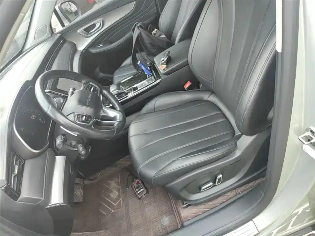 Roewe RX5 MAX 2019 300TGI Automatic Intelligent Cockpit Luxury Edition — миниатюра 15
