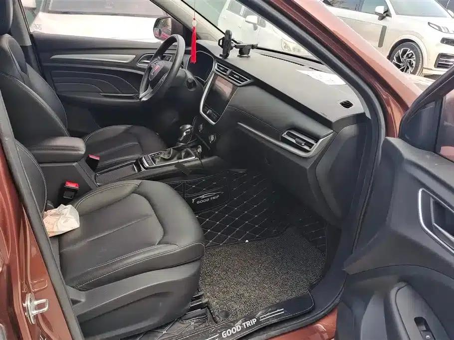 Roewe RX3 2018 1.6L CVT Flagship Edition — миниатюра 7